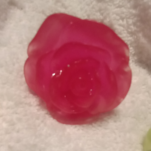 Acrylic Flower Rings 🌹 - Picture 4 of 5